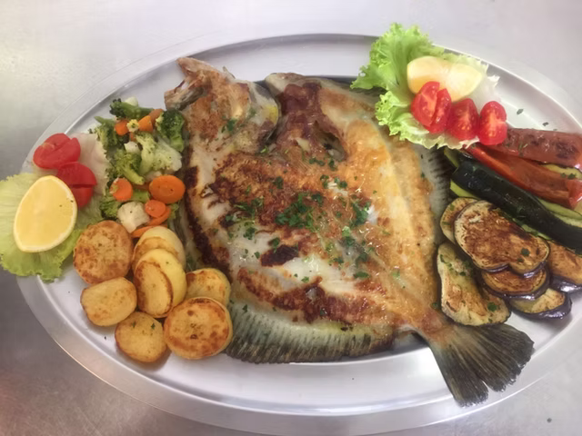 Filetto di rombo alla griglia con verdure