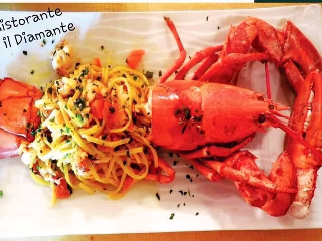 Linguini all’astice e pachino