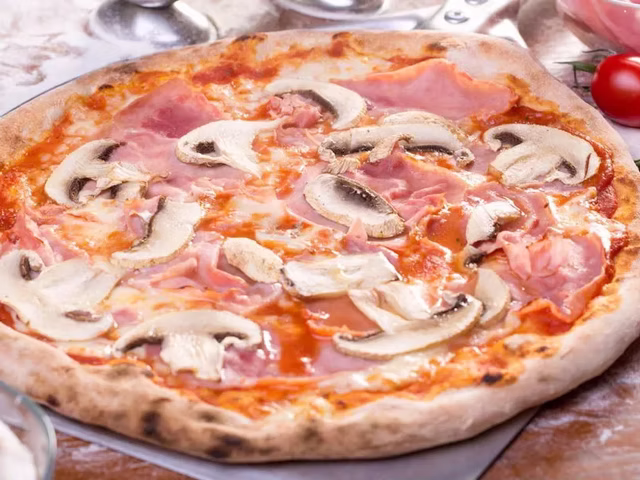 Prosciutto e Funghi