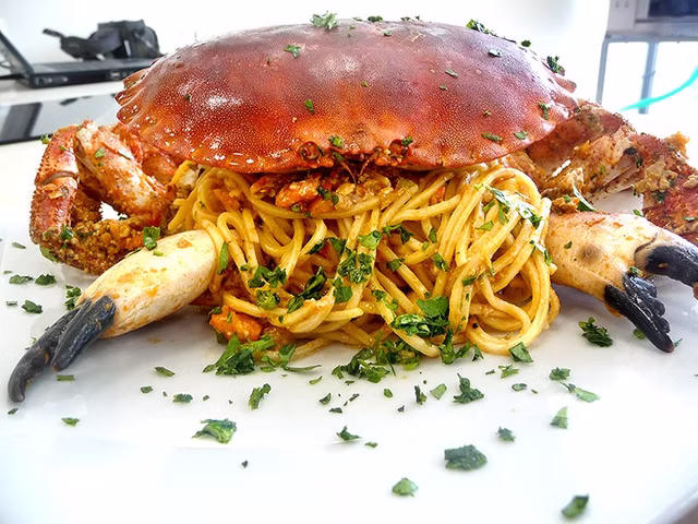 Tagliolini al granchio e gamberetti
